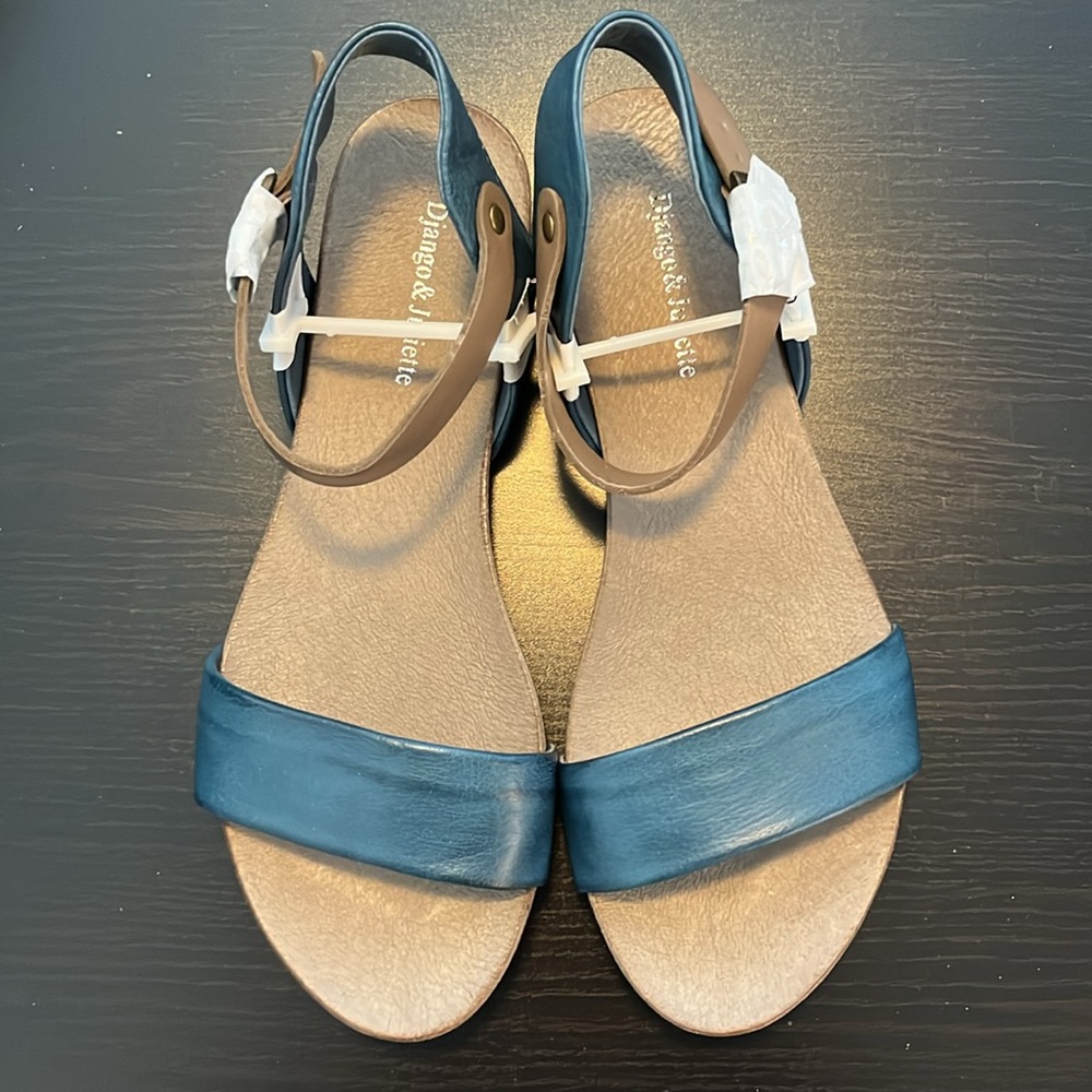 Django & Juliette Blue / Taupe Leather Sandals, Size 7